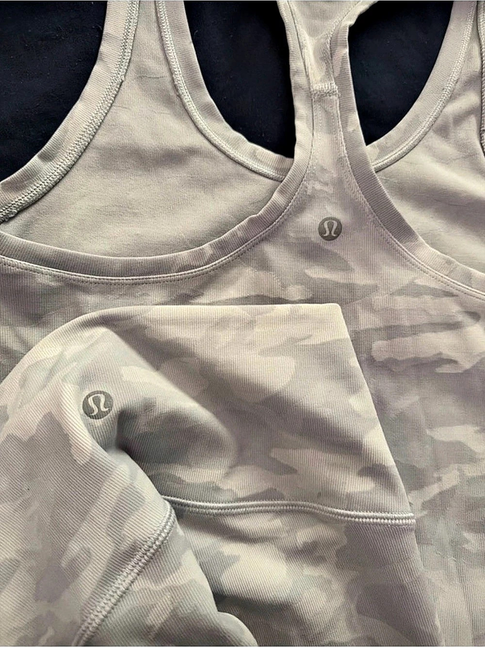 lululemon Align Tank Top and Align High-Rise Pant Set Women's Camo - Picture 3 of 3